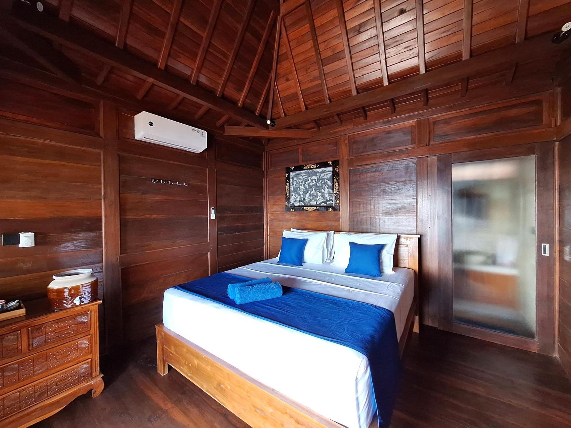 Santorini Hotel Amed (Bali)